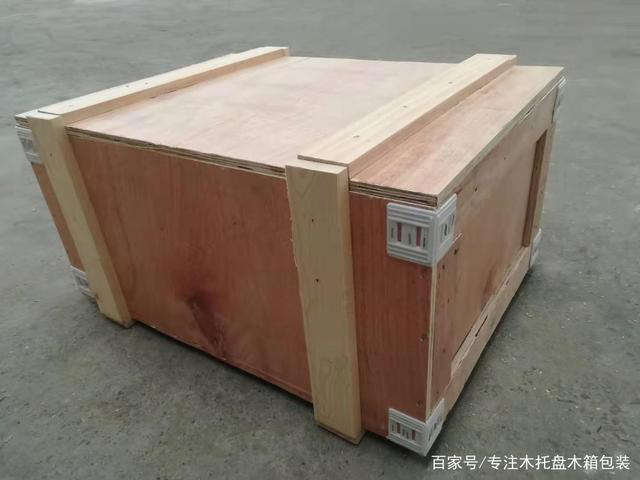 岳陽(yáng)木質(zhì)包裝,岳陽(yáng)木托盤(pán),岳陽(yáng)木箱,岳陽(yáng)富鴻包裝有限公司